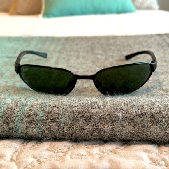 Vintage RAY-BAN Black Wrap Sunglasses RB3107 - Picture 2 of 13